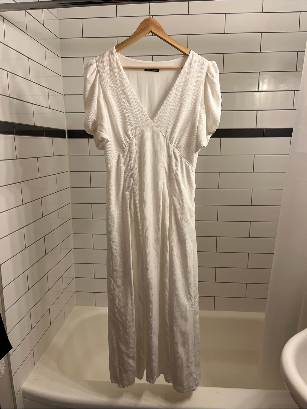Zara Cream V-Neck Puff Sleeve Maxi Dress